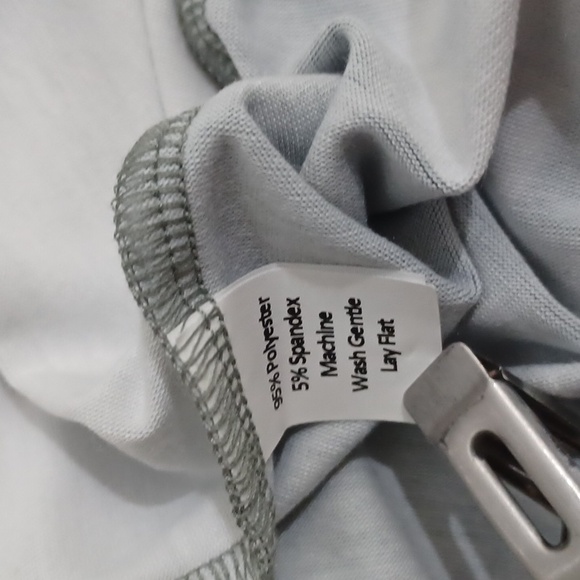 Wearable Art by Andrea Geer Wmn Small Sgraffito Boxy Tee in Greyscale - Picture 6 of 8